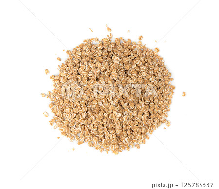 Spelt flakes isolated, dry raw rolled flat oat grains, wheat, oatmeal or bran, barley rye cereals Spelt flakes isolated, dry raw rolled flat oat grains, wheat, oatmeal or bran, barley rye cereals 125785337