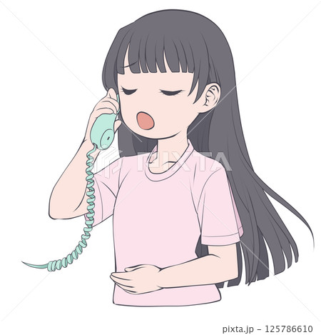 受話器を持って話す黒髪の若い女性・呆れる 受話器を持って話す黒髪の若い女性・呆れる 125786610