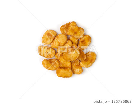 Roasted broad beans snack isolated, fried vicia faba, spicy legume, crispy big beans chips for salads 125786862