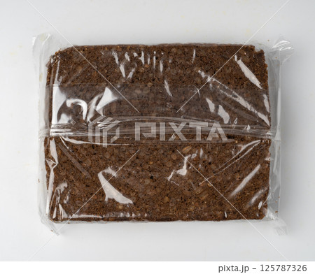 Black Bread Slices Isolated, Brown Organic Cereal Bread Pieces, Sliced Black Loaf Slices, Rye Bread Black Bread Slices Isolated, Brown Organic Cereal Bread Pieces, Sliced Black Loaf Slices, Rye Bread 125787326
