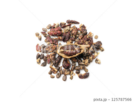 Black Cardamom Seeds Isolated, Brown Cardamon, Dry Kardamon Fruits, Cardamum Spice, Cardamomum Black Cardamom Seeds Isolated, Brown Cardamon, Dry Kardamon Fruits, Cardamum Spice, Cardamomum 125787566