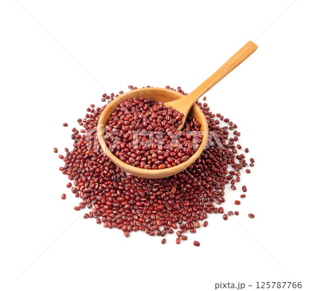 Red adzuki beans isolated, raw azuki bean pile, Vigna angularis legume seeds, dry red mung bean 125787766