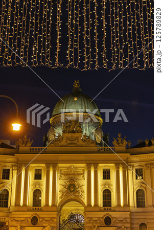 Hofburg Palace at Christmas time, Vienna, Auistria 125789829