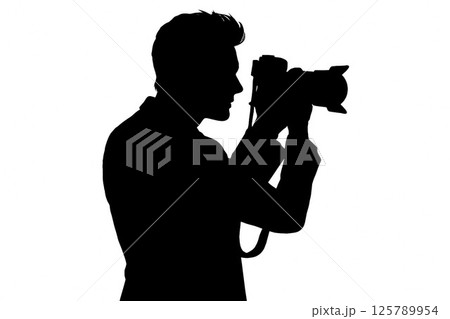 カメラを構える俳優のシルエット カメラを構える俳優のシルエット 125789954