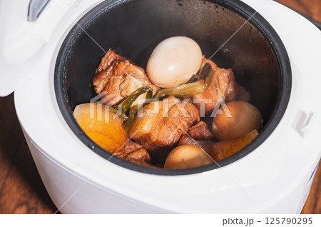 炊飯器で作る豚の角煮 125790295