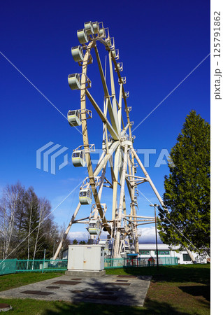 深山峠の観覧車（北海道上富良野町） 125791862