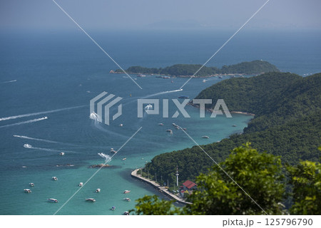 THAILAND PATTAYA KO LAN ISLAND TAWAEN BEACH 125796790