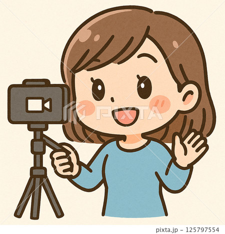 動画を撮影するミニキャラの女性｜カメラに向かう撮影シーン素材 125797554