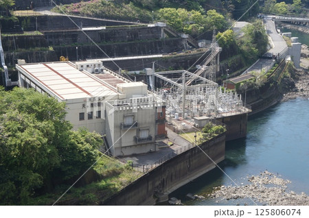 関西電力 天ケ瀬発電所（貯水式水力発電） 125806074