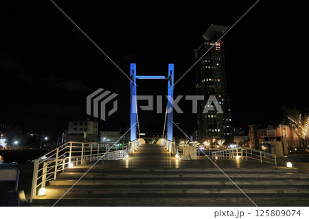 ブルー ウィングもじ (夜景) (福岡) ブルー ウィングもじ (夜景) (福岡) 125809074