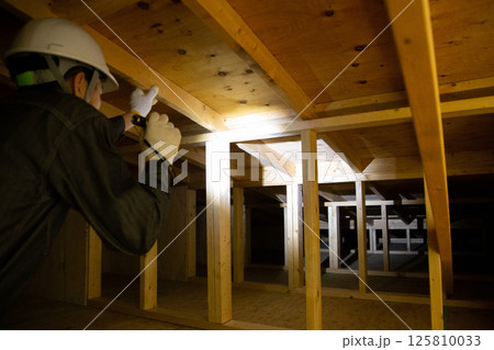 住宅の点検　調査　診断イメージ 125810033