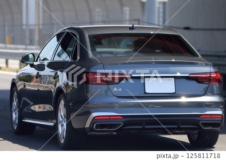 高級セダン 125811718