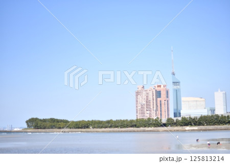 福岡の美しい海岸の風景 125813214