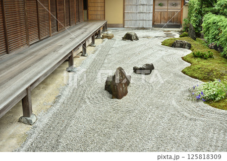 大徳寺塔頭　瑞峯院方丈北庭　閑眠庭(京都市北区)　 125818309