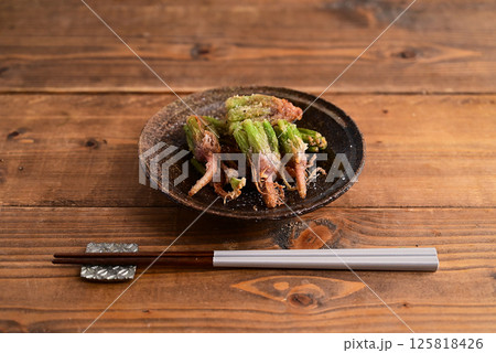 ほうれん草の根っこのから揚げ ほうれん草の根っこのから揚げ 125818426