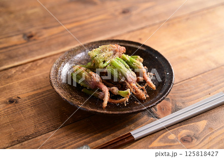 ほうれん草の根っこのから揚げ ほうれん草の根っこのから揚げ 125818427