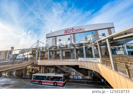 : 東京　三鷹駅　南口 125818735