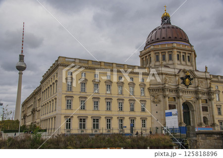 ドイツの首都ベルリンの町の風景 125818896