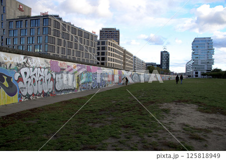 ドイツの首都ベルリンの町の風景 125818949