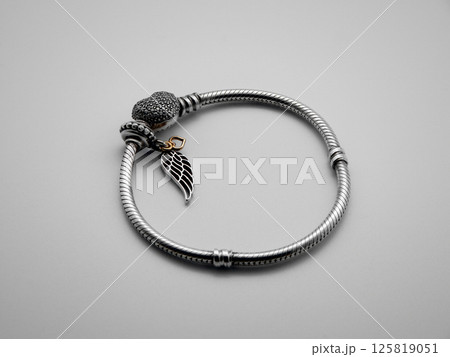 Silver women's bracelet. Silver women's bracelet. 125819051