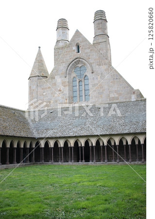 モンサンミッシェル 回廊 空中庭園 モンサンミッシェル 回廊 空中庭園 125820660