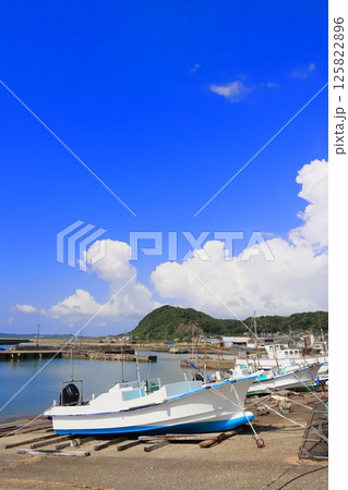 千葉県南房総市和田町の和田漁港 千葉県南房総市和田町の和田漁港 125822896