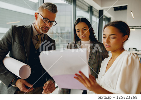 The importance of Team Collaboration within a Modern Office Space in todays workplace The importance of Team Collaboration within a Modern Office Space in todays workplace 125823269