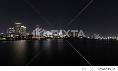 みなとみらいの夜景 みなとみらいの夜景 125824512