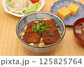 ウナギの蒲焼丼風 125825764