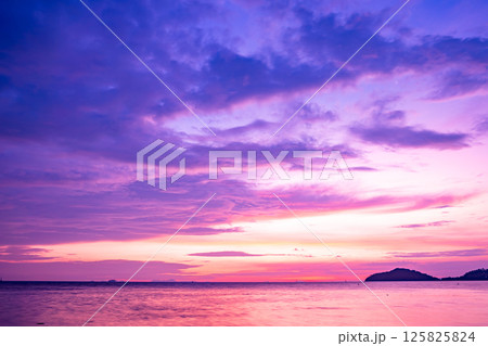 Nature beautiful light sunset or sunrise over sea surface,Colorful sunset sky with clouds and waves in the ocean,Wide angle sea background Nature beautiful light sunset or sunrise over sea surface,Colorful sunset sky with clouds and waves in the ocean,Wide angle sea background 125825824