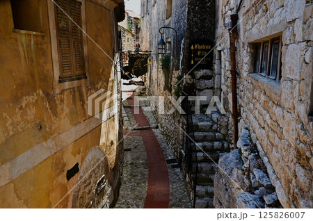 美しいエズの村 125826007