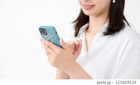 スマートフォン 手元 スマートフォン 手元 125829126