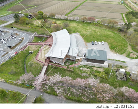 春のもくもくハウス 空撮 春のもくもくハウス 空撮 125831153