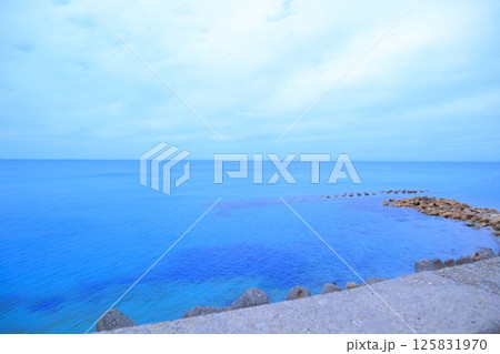 兵庫県 淡路島 淡路市 バーベキュー施設から見る海 125831970