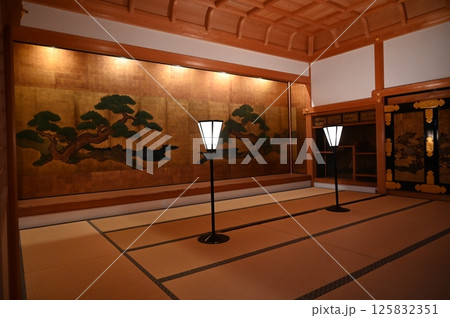 篠山城大書院の上段の間と障壁画（兵庫県） 125832351