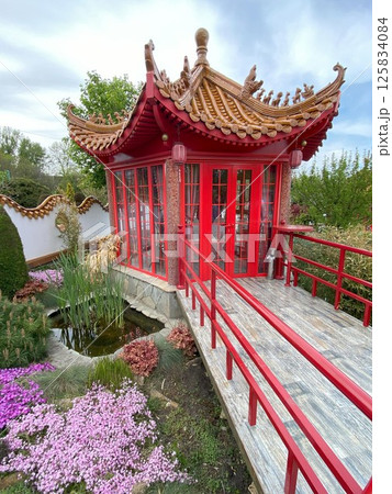 Chinese Tea House in Green Quarter Family Recreation Park, Inozemtsevo, Russia. 125834084