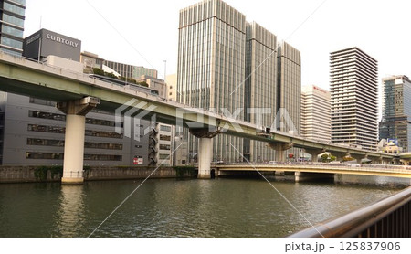 堂島川周辺の風景 125837906