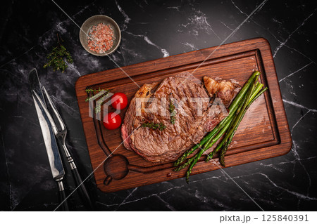 Beef grill steak with green asparagus Beef grill steak with green asparagus 125840391