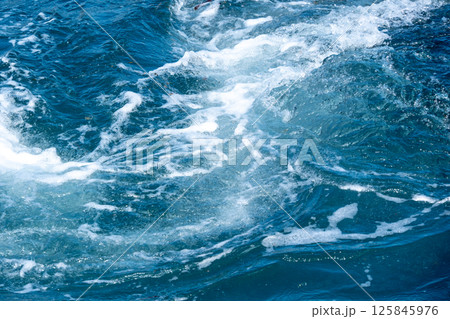 水難事故のイメージ写真 水難事故のイメージ写真 125845976