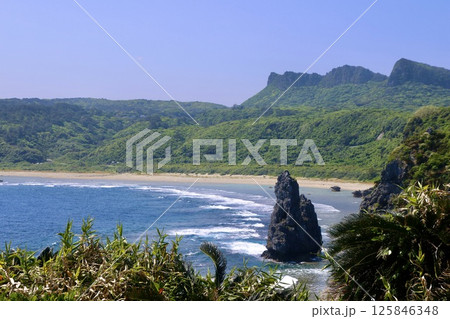 辺戸岬・へどみさき（沖縄県・国頭村） 125846348