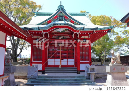 今治城内に鎮座する吹揚稲荷神社(愛媛県今治市) 今治城内に鎮座する吹揚稲荷神社(愛媛県今治市) 125847222