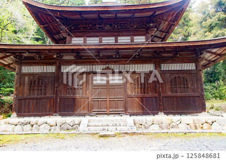 滋賀県大津市にある三井寺にある一切経蔵 125848681
