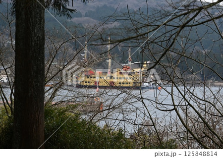 箱根関所の景色 125848814