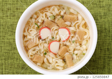 カップのうどん カップのうどん 125850847