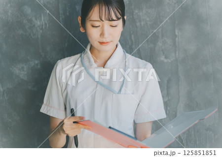 看護師 125851851