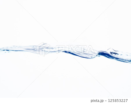 水　流れ　揺れ　水面　波 125853227
