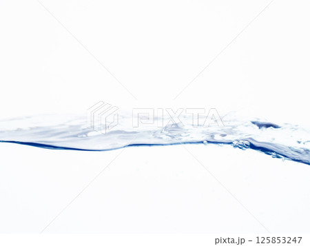 水　流れ　揺れ　水面　波 125853247