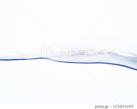 水 流れ 揺れ 水面 波 水 流れ 揺れ 水面 波 125853297
