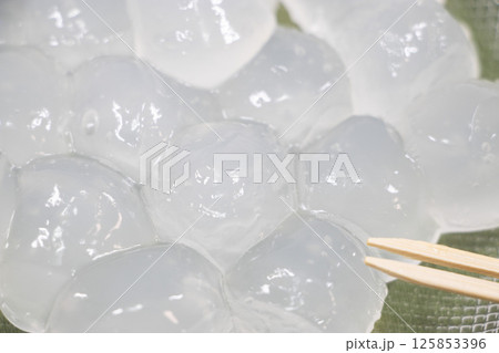 わらび餅 125853396