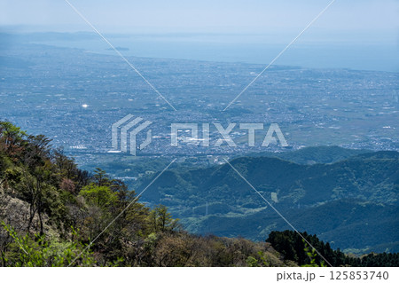 ヤビツ峠から大山山頂へ向かう途中に見える絶景　※江ノ島方向 125853740